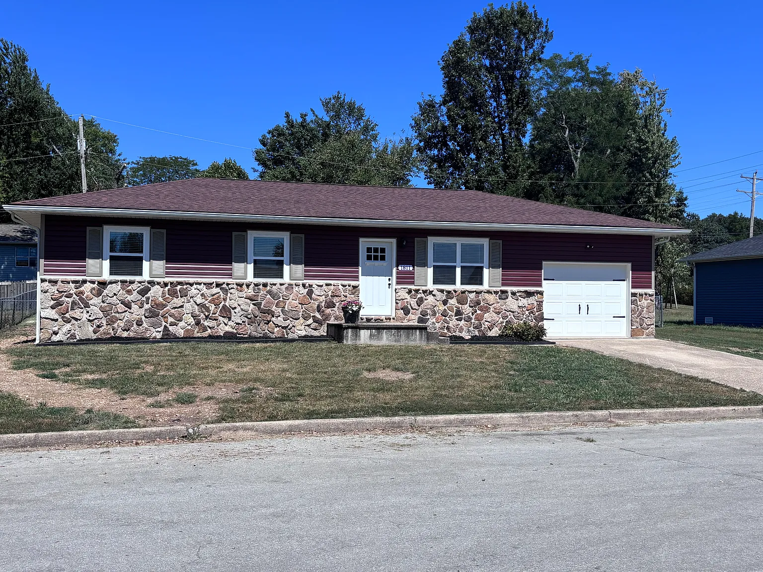 3 bed, 1486 sqft, $1,500 — Photo 2