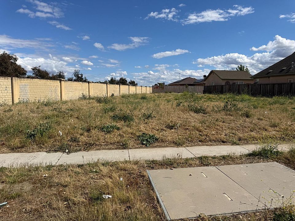 2nd image of 0 Elm Ave
