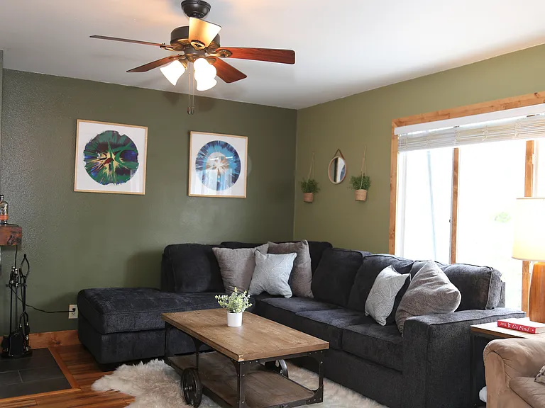 240 E La Bonte St #21 — Photo 7