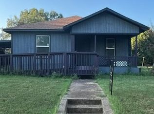 1038 E Maddox Ave, Fort Worth, TX 76104