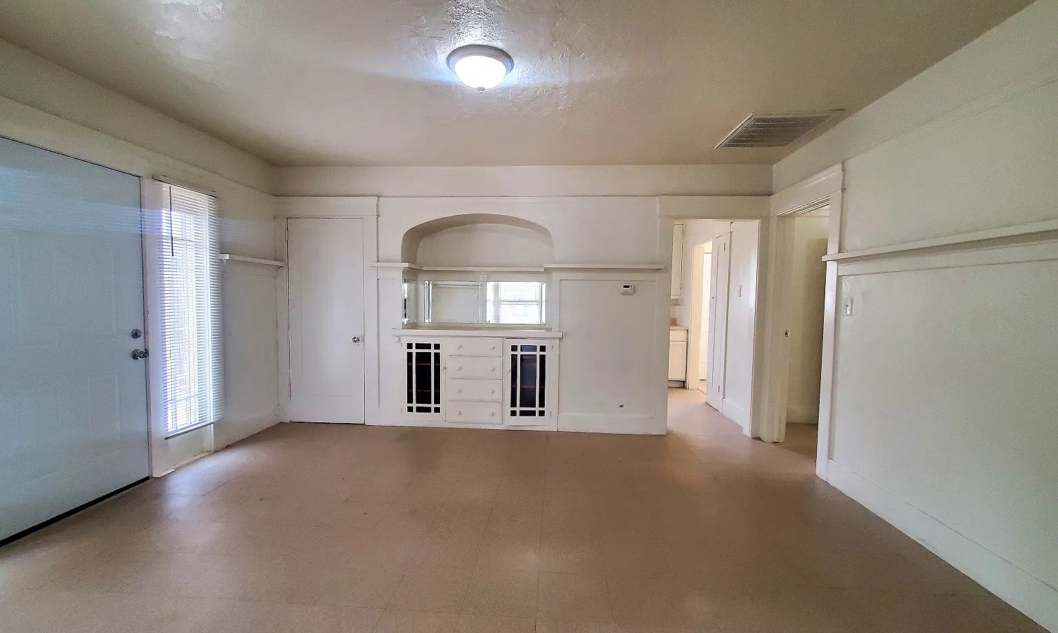 2 bed, 1008 sqft, $1,595 — Photo 4