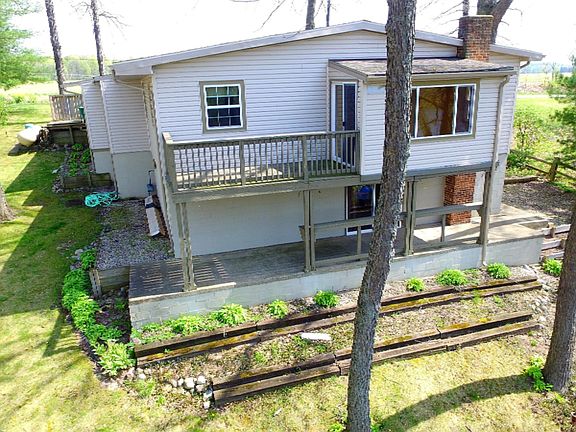 2nd image of 56060 Eastwood Dr