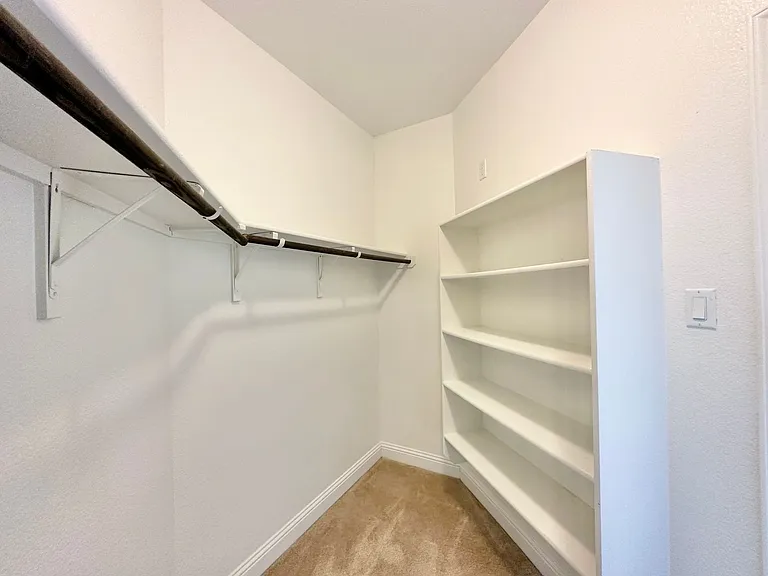 830 Old World Dr — Photo 19