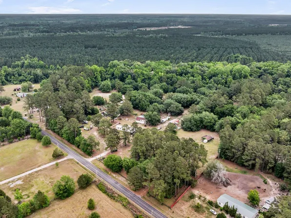 5056 Red Oak Rd, Cottageville, SC 29435