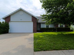 1301 W Turnberry Blvd, Ozark, MO 65721