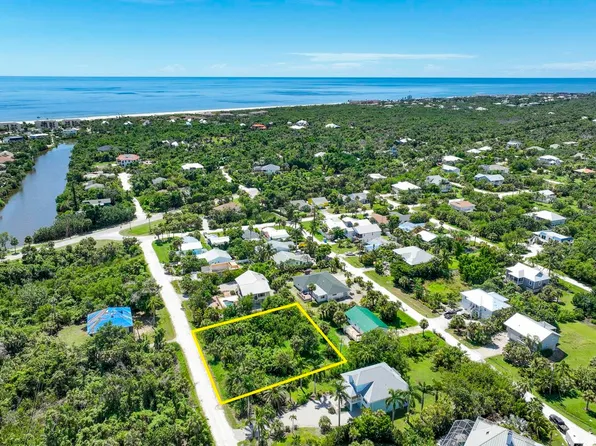565 Birdsong Pl, Sanibel, FL 33957