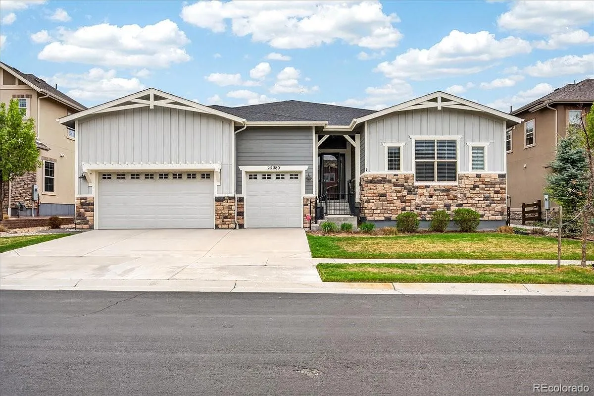 4 bed, 3.5 bath, 3431 sqft, $4,250 — Photo 1