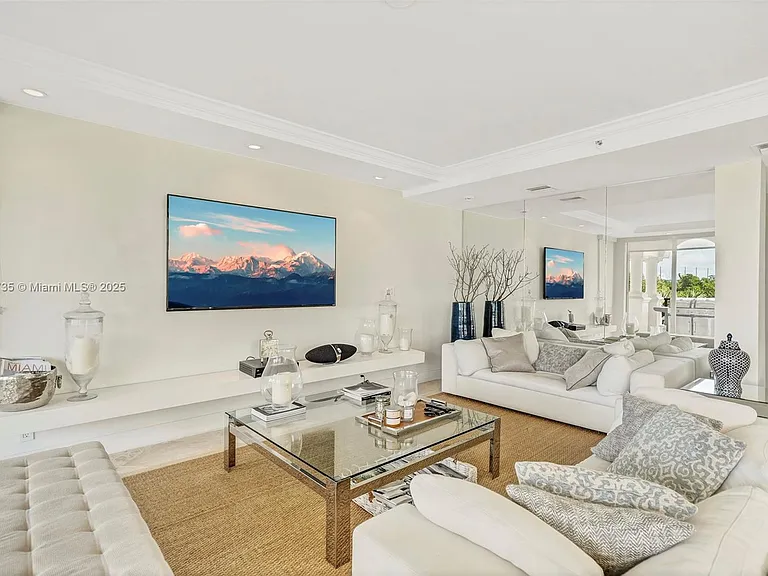 19237 Fisher Island Dr #19237 — Photo 10