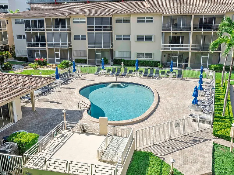 2600 Diana Dr #311 — Photo 26