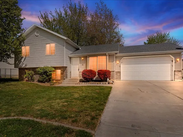 71 S 1700 W, West Pt, UT 84015