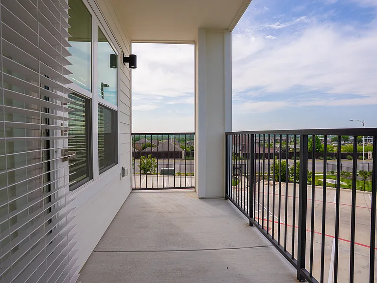 Dee Gabriel Collins Rd — Photo 5