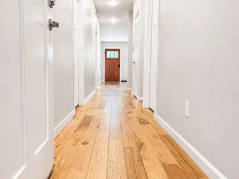 2206 Park View St NE — Photo 10
