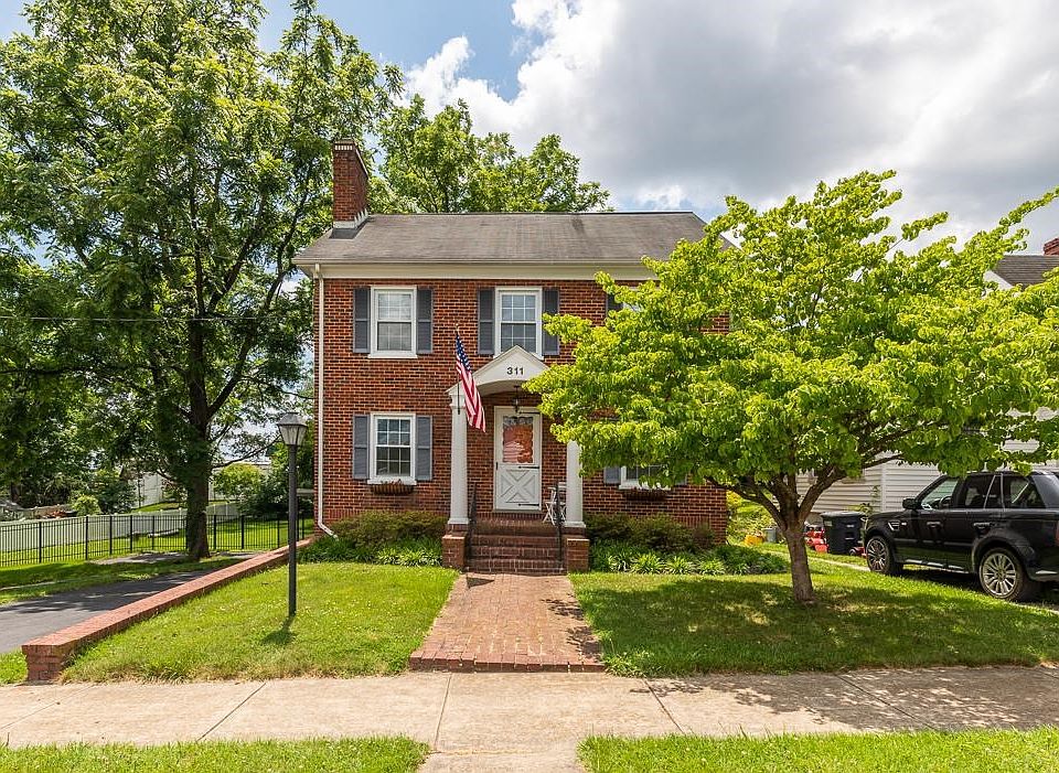 1st image of 211 Sunrise Ave