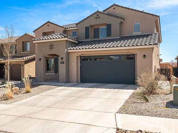 2nd image of 3122 Tess Ct NE