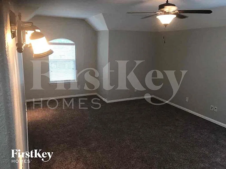 14623 Castle Cove Ln — Photo 20