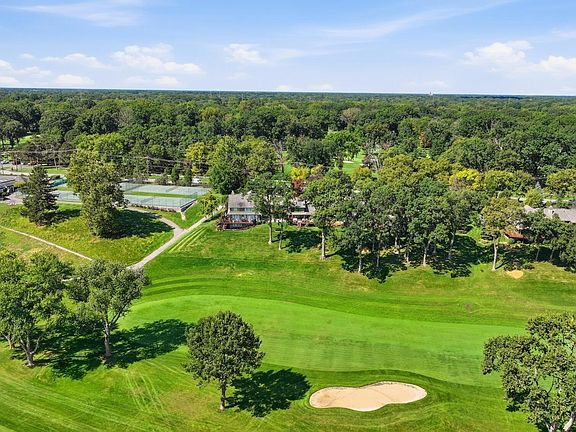 4th image of 3865 River Rd
