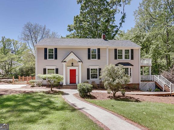 4th image of 490 McWhorter Dr