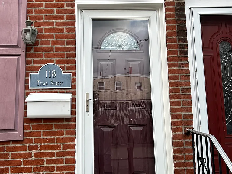 118 Titan St — Photo 18