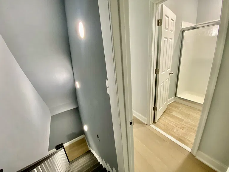 1247 Snyder Ave #3 — Photo 40