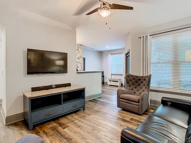 1910 E Palm Ave #11101 — Photo 32