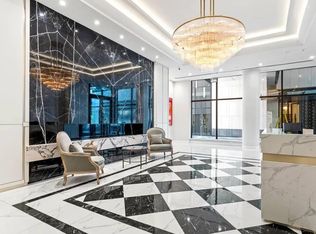 135 E 13th St #514, North Vancouver, BC V7L2L8