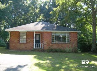 118 Nichols Ave, Fairhope, AL 36532