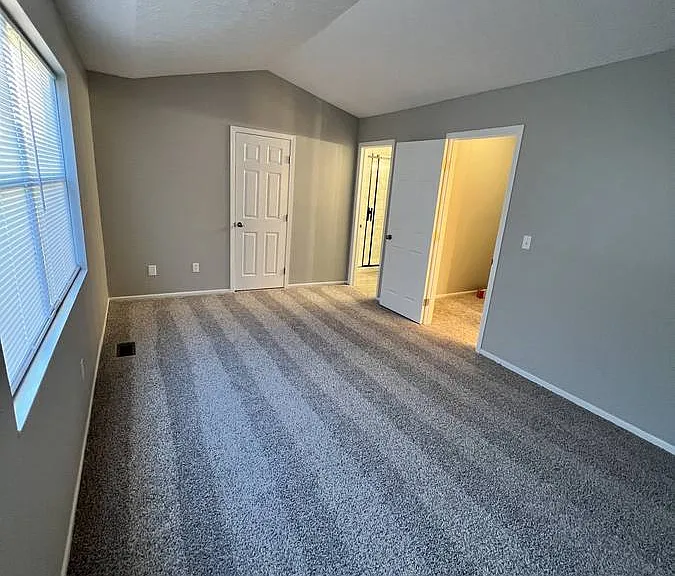 3909 Heatherglen Dr — Photo 13