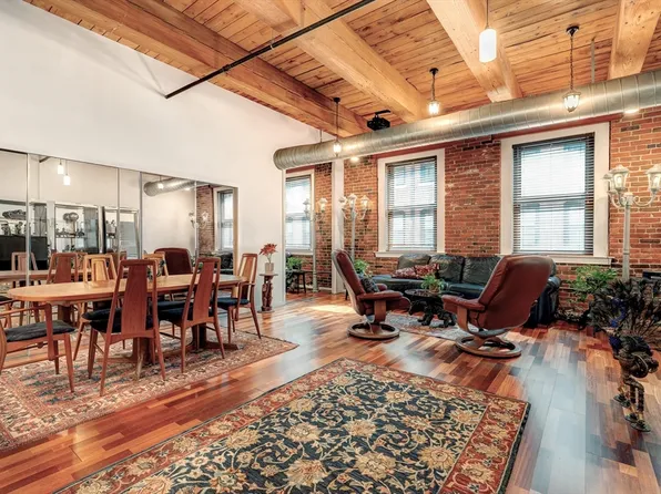 9 W Broadway #404, Boston, MA 02127