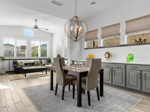 21257 W HILLCREST Boulevard, Buckeye, AZ 85396