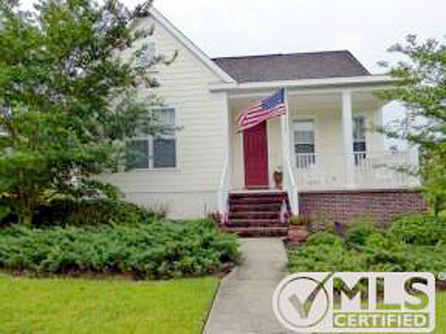 1st image of 3013 Dickinson Dr