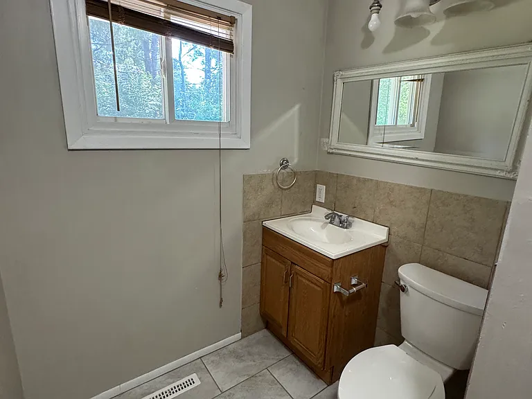 3515 Maplewood Blvd — Photo 12