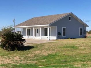 154 W Glen Oak Ln, Rockport, TX 78382