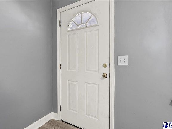5th image of 417 Lyerly St