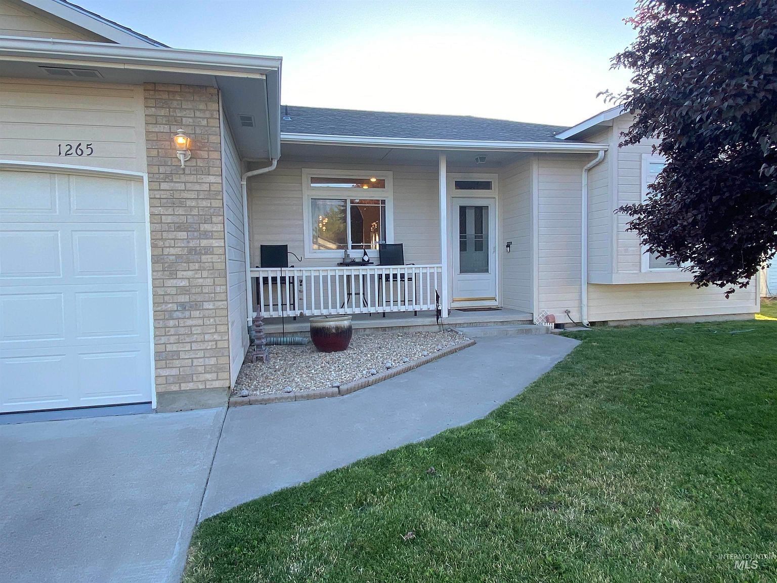 1265 Garrett St, Mtn Home, ID 83647 Zillow