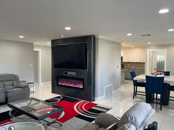 109 Steele Cir, Niagara Falls, NY 14304