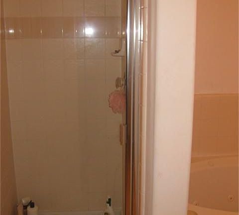 3rd image of 407 Clear Cove Ct