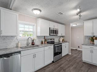 1301 Valley Ct, Zebulon, NC 27597