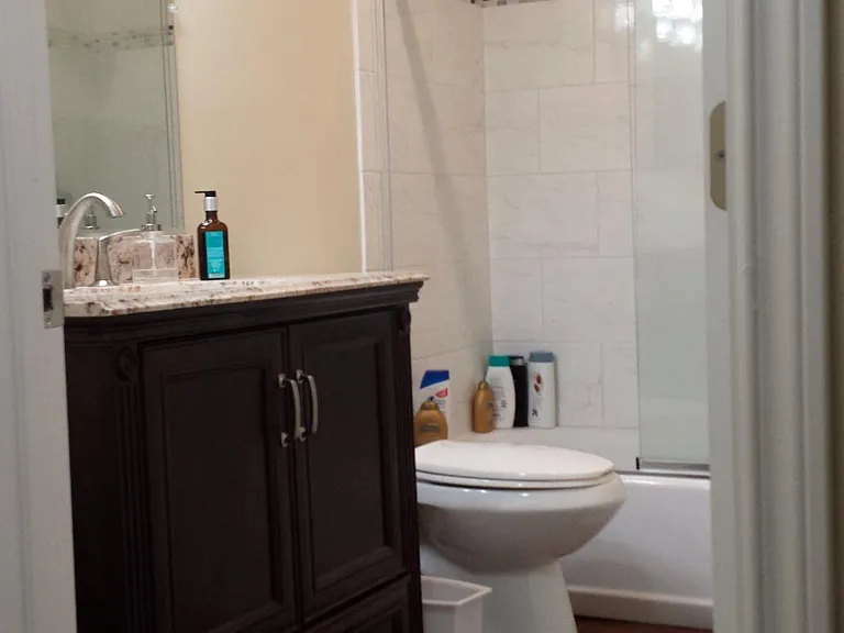1106 Locust Ave #209 — Photo 6