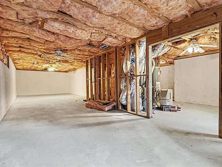 2053 Arbor Springs Way — Photo 14