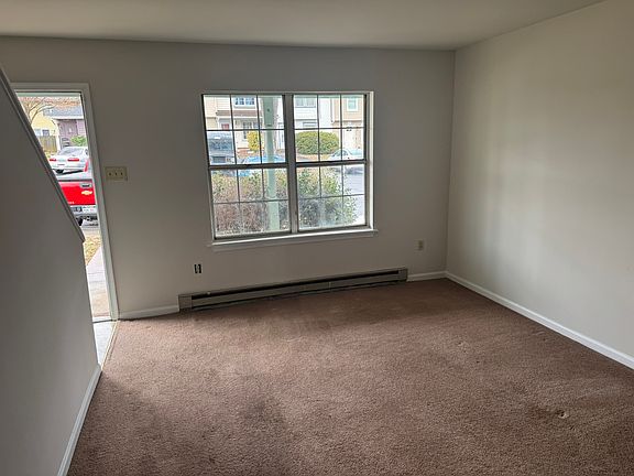3rd image of 54 Mallard Ct