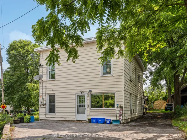 4400 William St, Loyalist, ON K0H 2H0