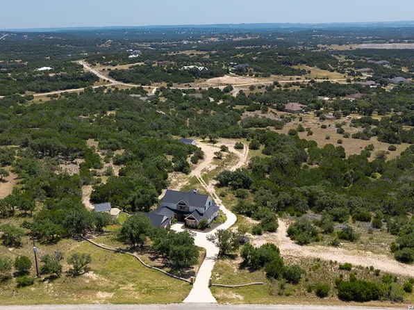 324 Ridge Pt, Spring Branch, TX 78070