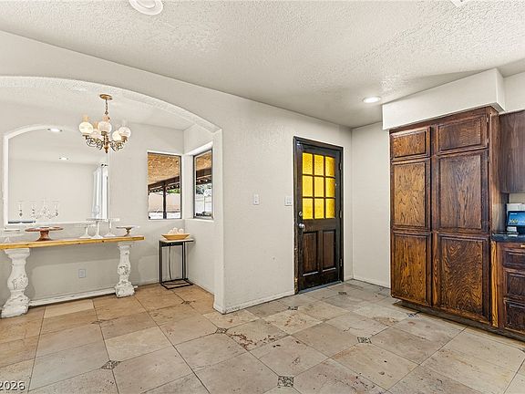 4th image of 5159 Jodi Ct