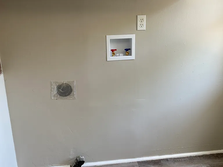 1634 Capouse Ave #2F — Photo 3