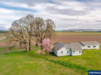 8990 Perrydale Rd, Amity, OR, 97101