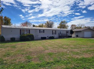 14163 E Libbie Ln, Effingham, IL 62401