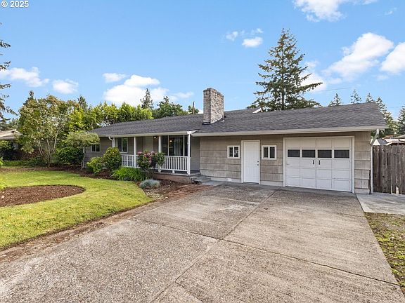 2nd image of 609 SE 100th Ave