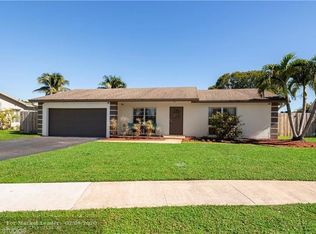 9550 Wyoming Ct, Boca Raton, FL 33434