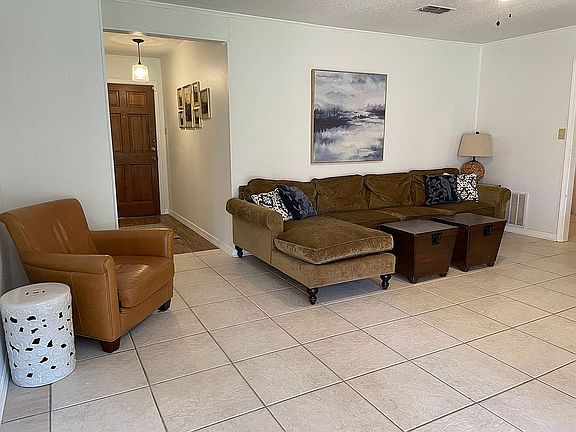 3rd image of 2024 N Kirkwood Dr
