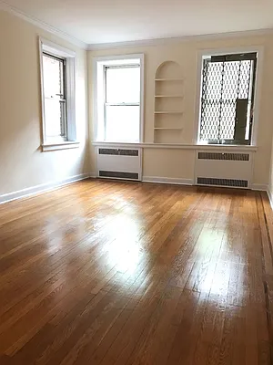 Rented by Kew Forest Realty Inc | media 7